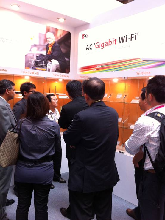 Tenda Shows Off 802.11ac Wireless Technology